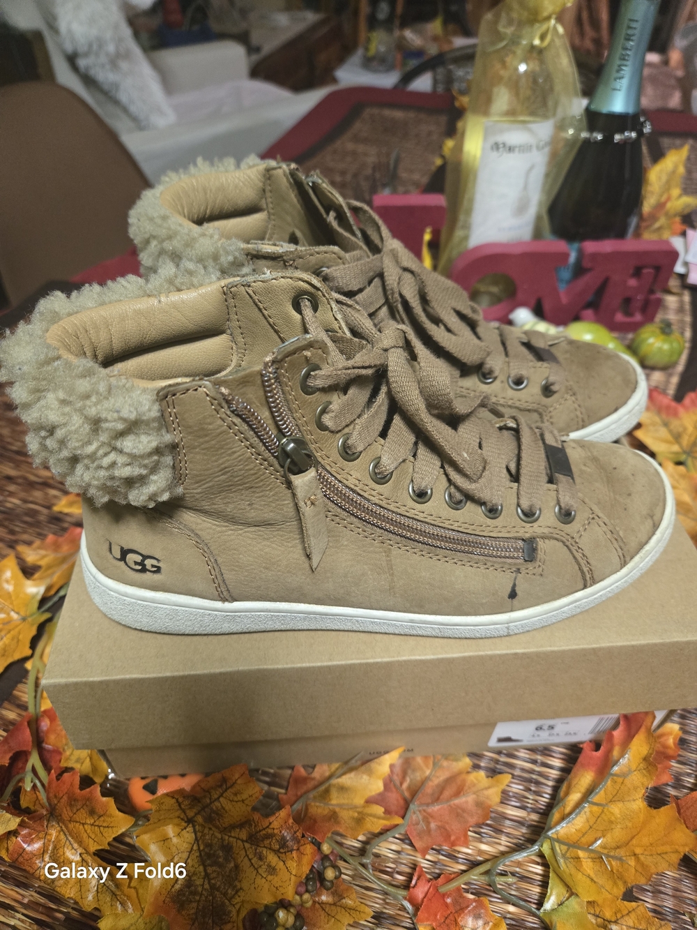 UGG Olive High Top Sneakers Womens 6.5 Chestnut Suede Shearling 1019716